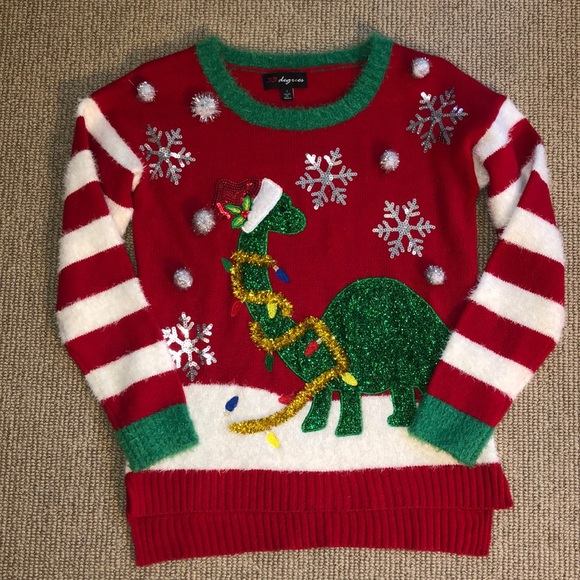 🎄33 Degrees Holiday Sweater - Picture 1 of 4